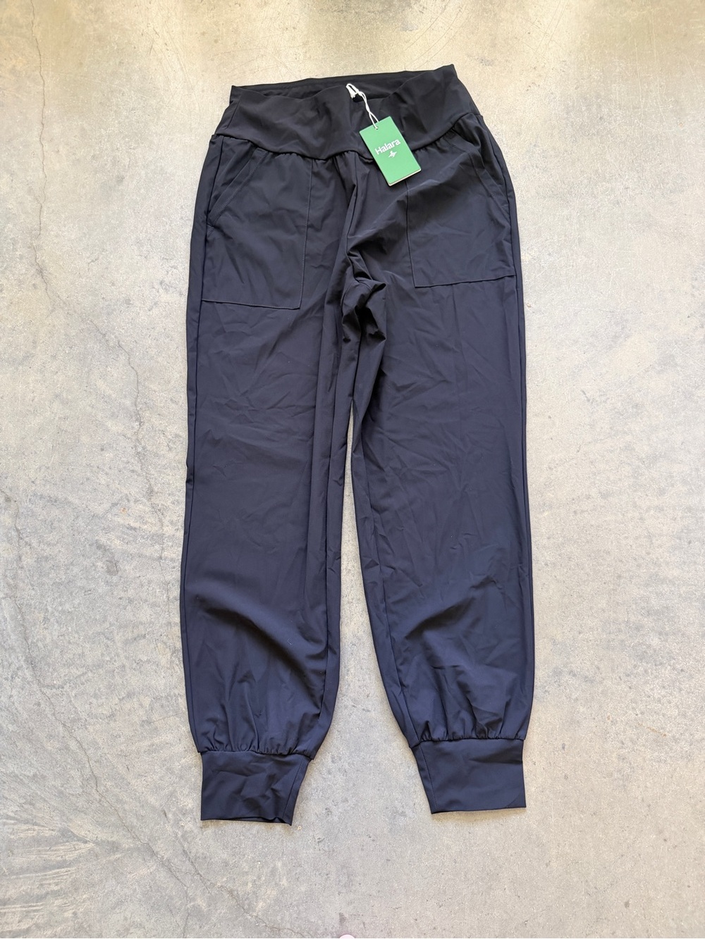 NWT Halara High Waisted Black Jogger Pants Size Medium Regular Pocket Athleisure